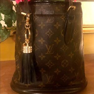Louis Vuitton Bucket PM